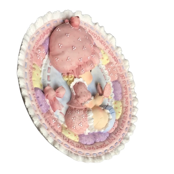 1996 3-D Precious Moments Baby girl plaque - Picture 2 of 5